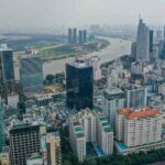 Chu kỳ sốt đất, đóng băng lặp lại sau 7 năm