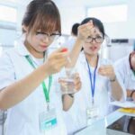 Theo học ngành Dược thi khối gì và trường nào tại TP.HCM?
