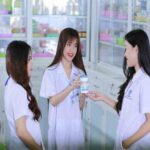 Con gái học Y hay Dược sẽ dễ xin việc hơn trong tương lai?