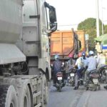 Giao thông lộn xộn ở ngã ba Nhơn Trạch