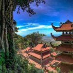 Ngọn núi thiêng ở Bình Thuận gắn với huyền tích chữa bệnh cho hoàng thái hậu