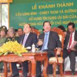 Thủ tướng dự khánh thành cầu nối hai tỉnh của Việt Nam và Campuchia