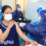 Sáng 15-11: Đồng Nai dẫn đầu cả nước về tỷ lệ tiêm vaccine phòng Covid-19