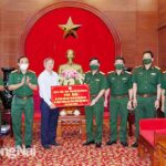 Tỉnh Đồng Nai trao tặng 500 triệu đồng tri ân lực lượng vũ trang Quân khu 7
