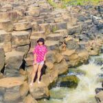 Check In suối đá đĩa Chư Pah Bãi đá hàng triệu năm tuổi | Du lịch Gia Lai – HOMESTAY NGÓI QUÊ