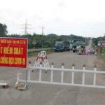 Bình Thuận: Phê bình chủ tịch phường để nhiều người vi phạm chống dịch | Xã hội | Vietnam+ (VietnamPlus)