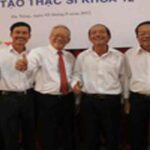 Cụ bà 71 tuổi 4 năm đi xe buýt từ Tiền Giang đến TP.HCM học thạc sĩ