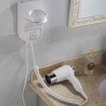 Máy sấy tóc treo tường là gì? Ưu nhược điểm của loại máy sấy này