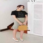 Những kiểu thời trang công sở đơn sắc làm xiêu lòng chị em phái nữ » Festival Fashion