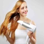 6 lưu ý khi sử dụng máy sấy tóc đúng cách | Bùi Gia Store