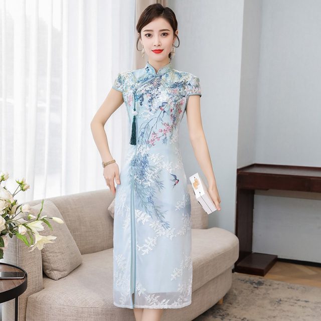 đầm suông tuổi trung niên