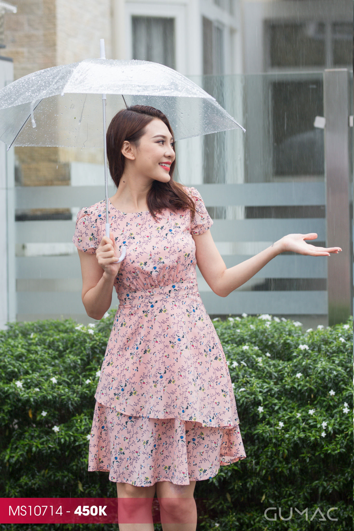 Đầm hiệu đẹp thiết kế hoa văn màu hồng phấn