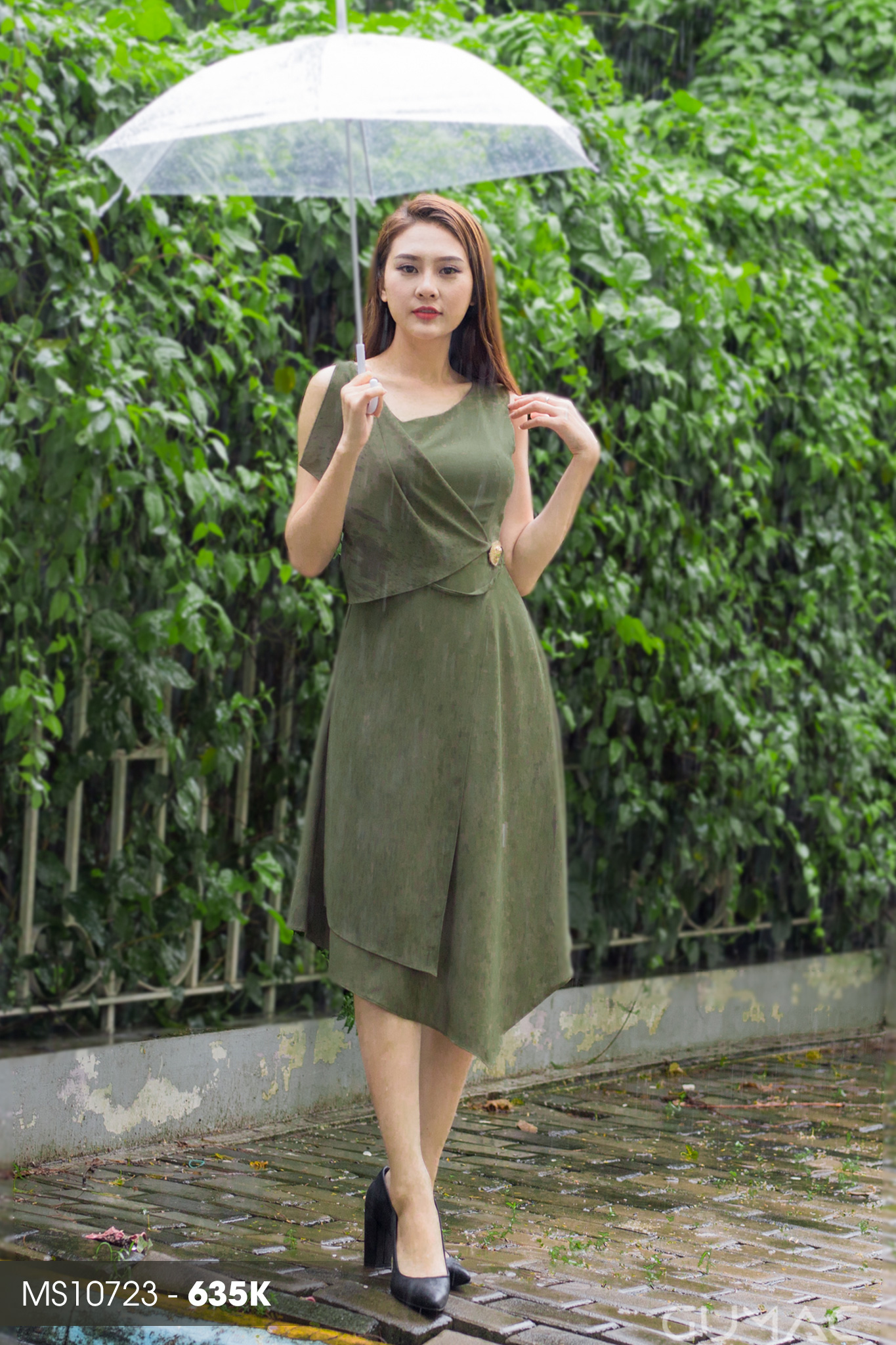 Váy đẹp cổ V màu xanh lá giá rẻ