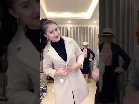 Vũ Hạnh VLogs  Bão Giảm Giá Kịch Sản Tất Cả Hàng Quần Áo   (7)