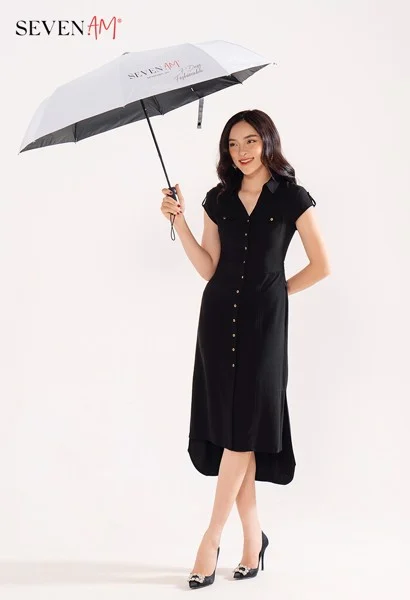 Mẫu đầm đen dáng dài nữ tính