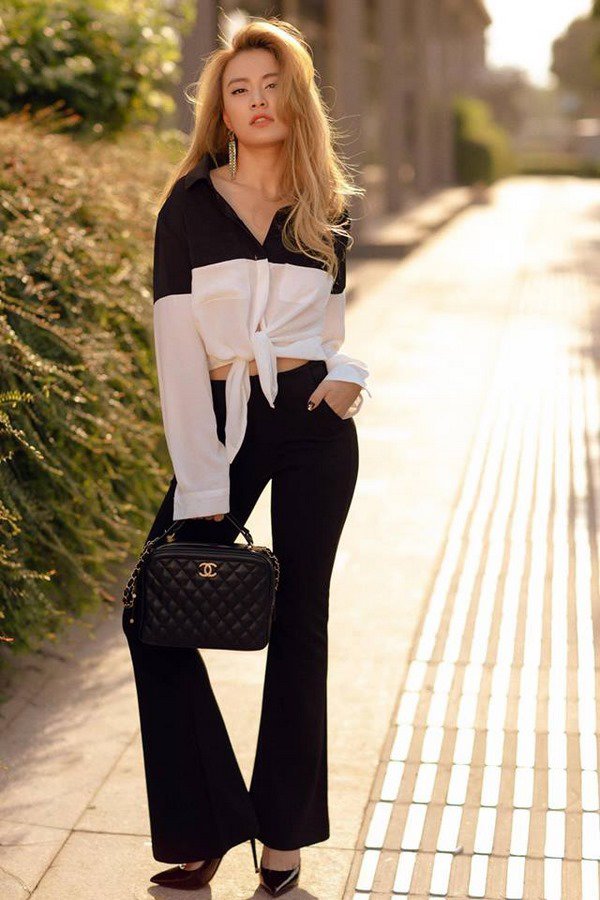 Áo sơ mi nữ kiểu phối cùng quần jean ống loe