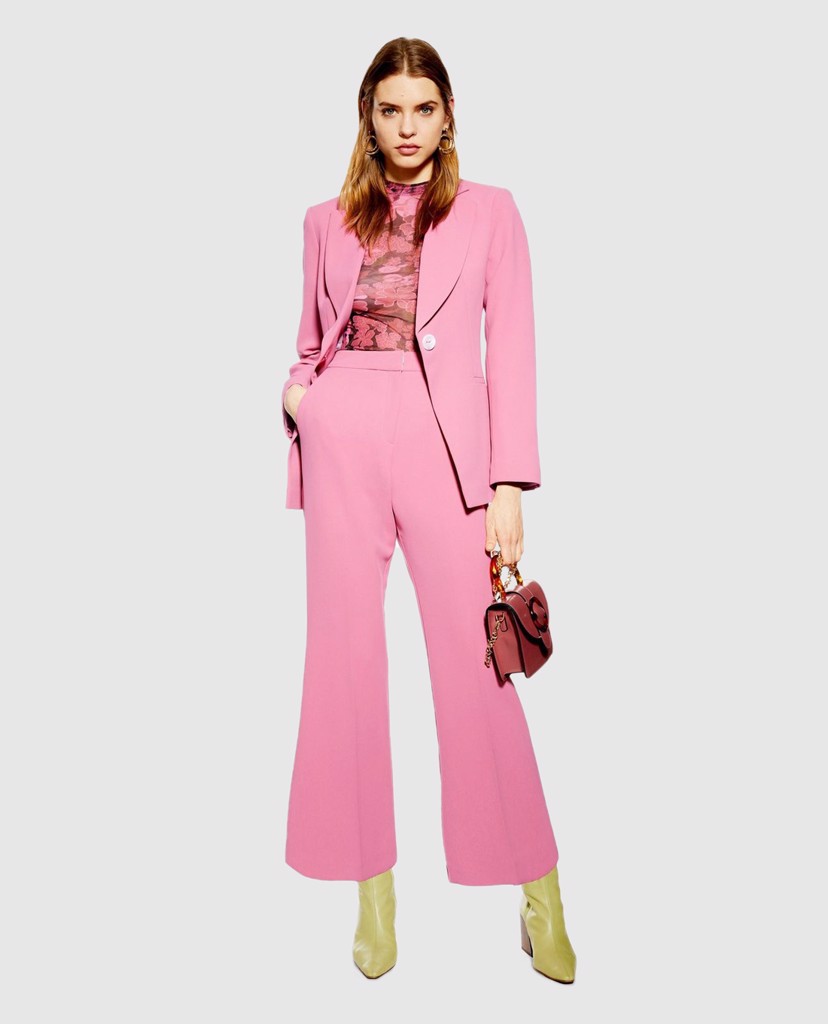 Quan nu cong so ong loe