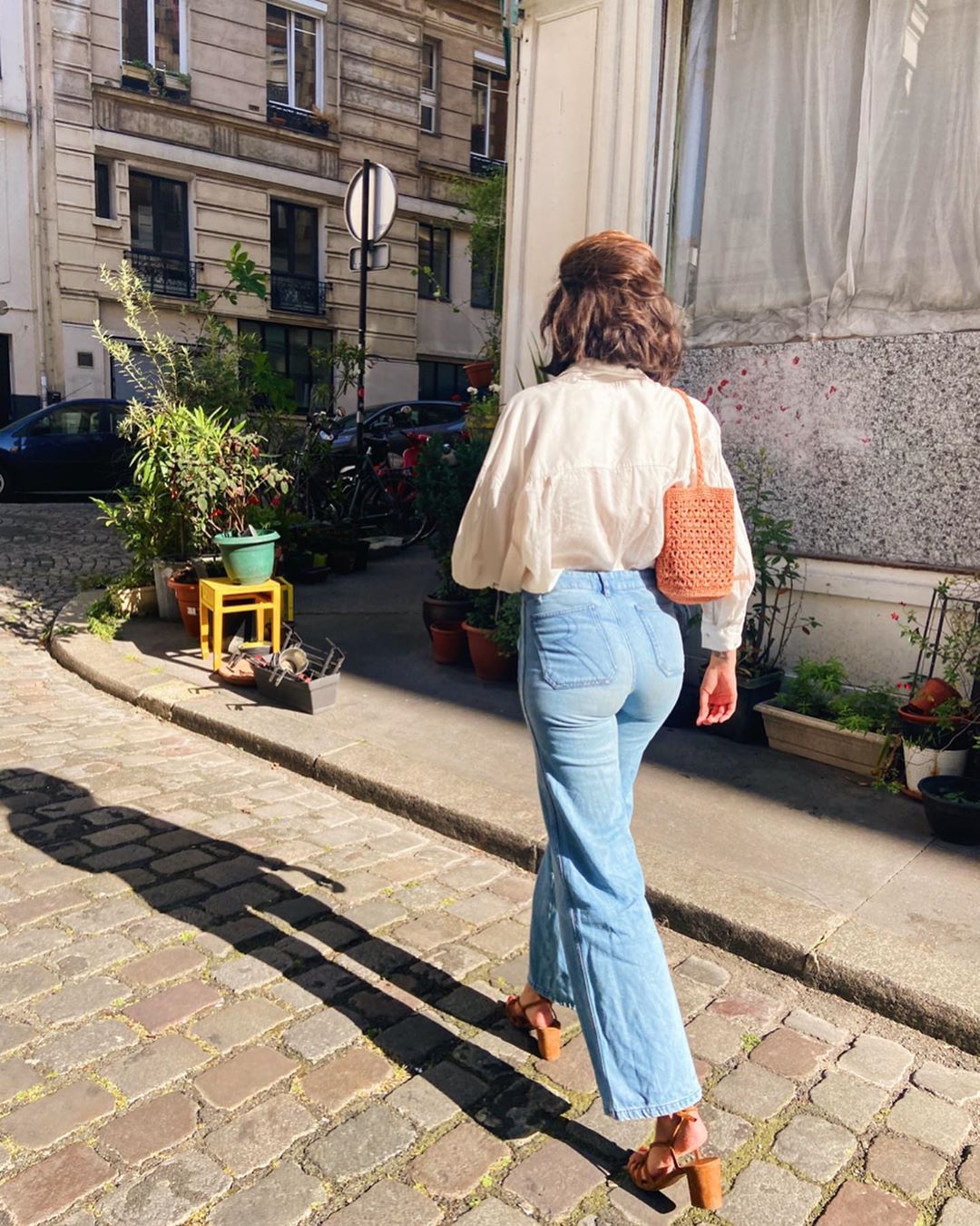 Để diện đồ công sở chuẩn xinh và thanh lịch không kém phụ nữ Pháp, chị em chỉ cần sắm 5 items này - Ảnh 22.