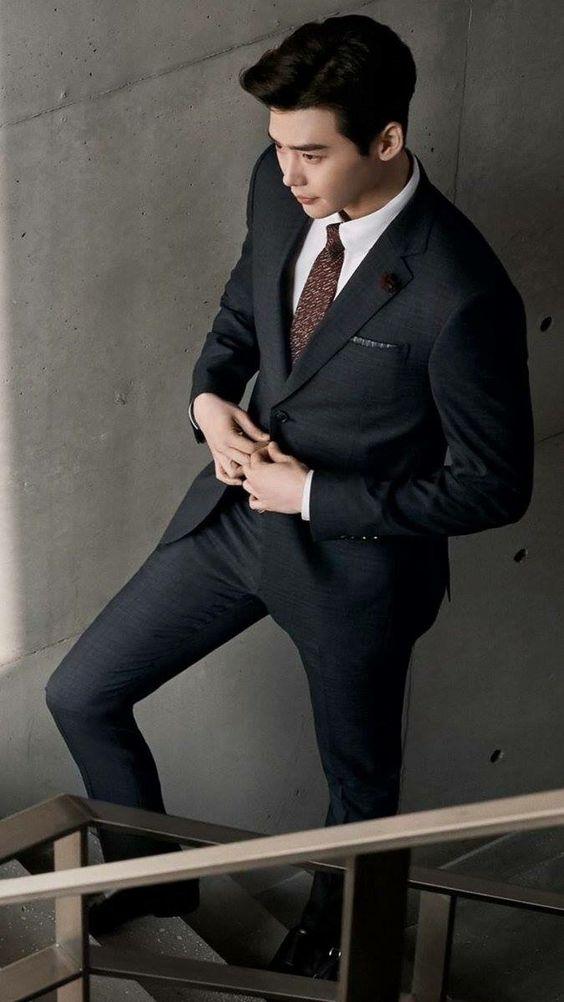 Trang phục công sở của chàng thể hiện sự chuyên nghiệp
