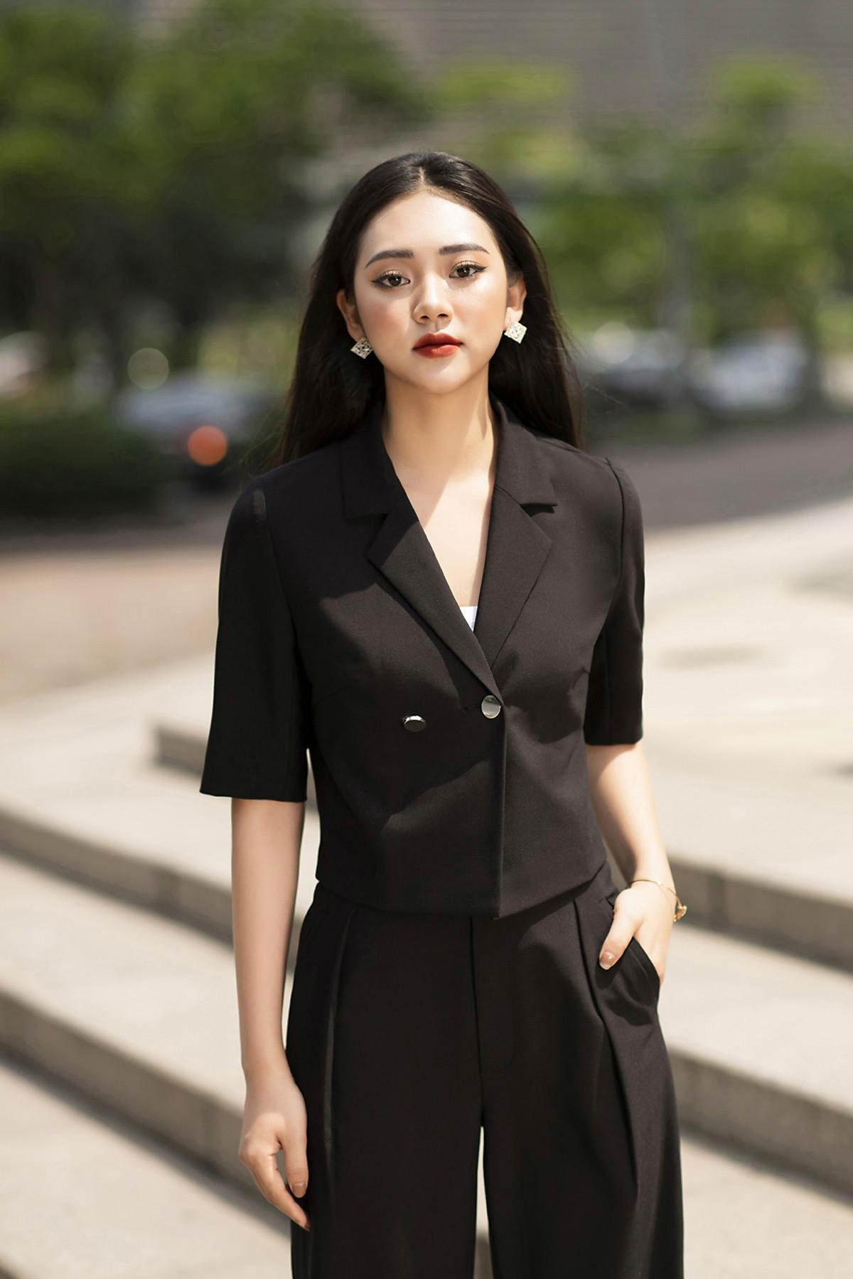 Vest nữ dáng ngắn