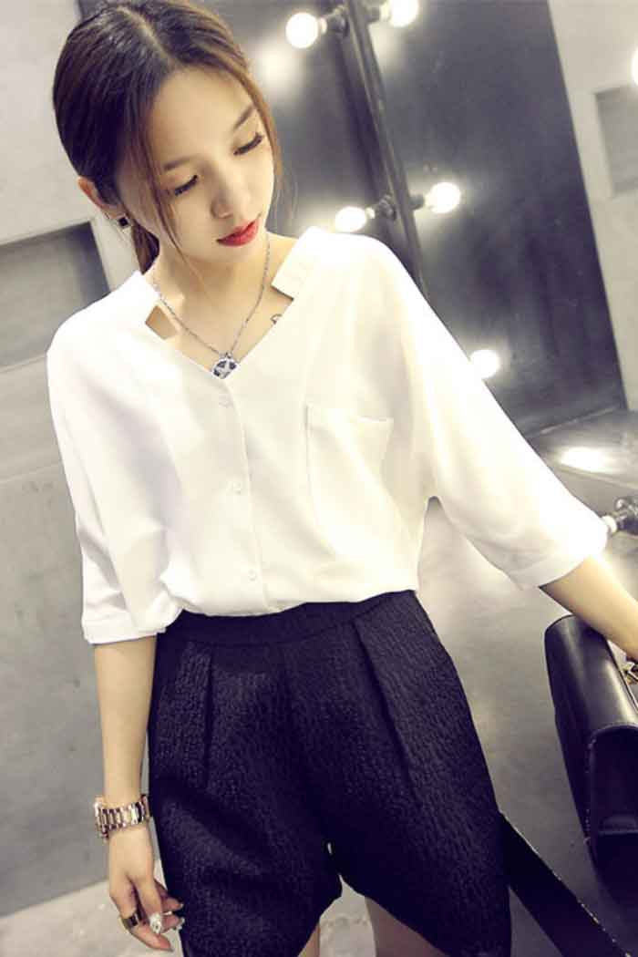Sơ mi tay lỡ, cổ v cực lôi cuốn
