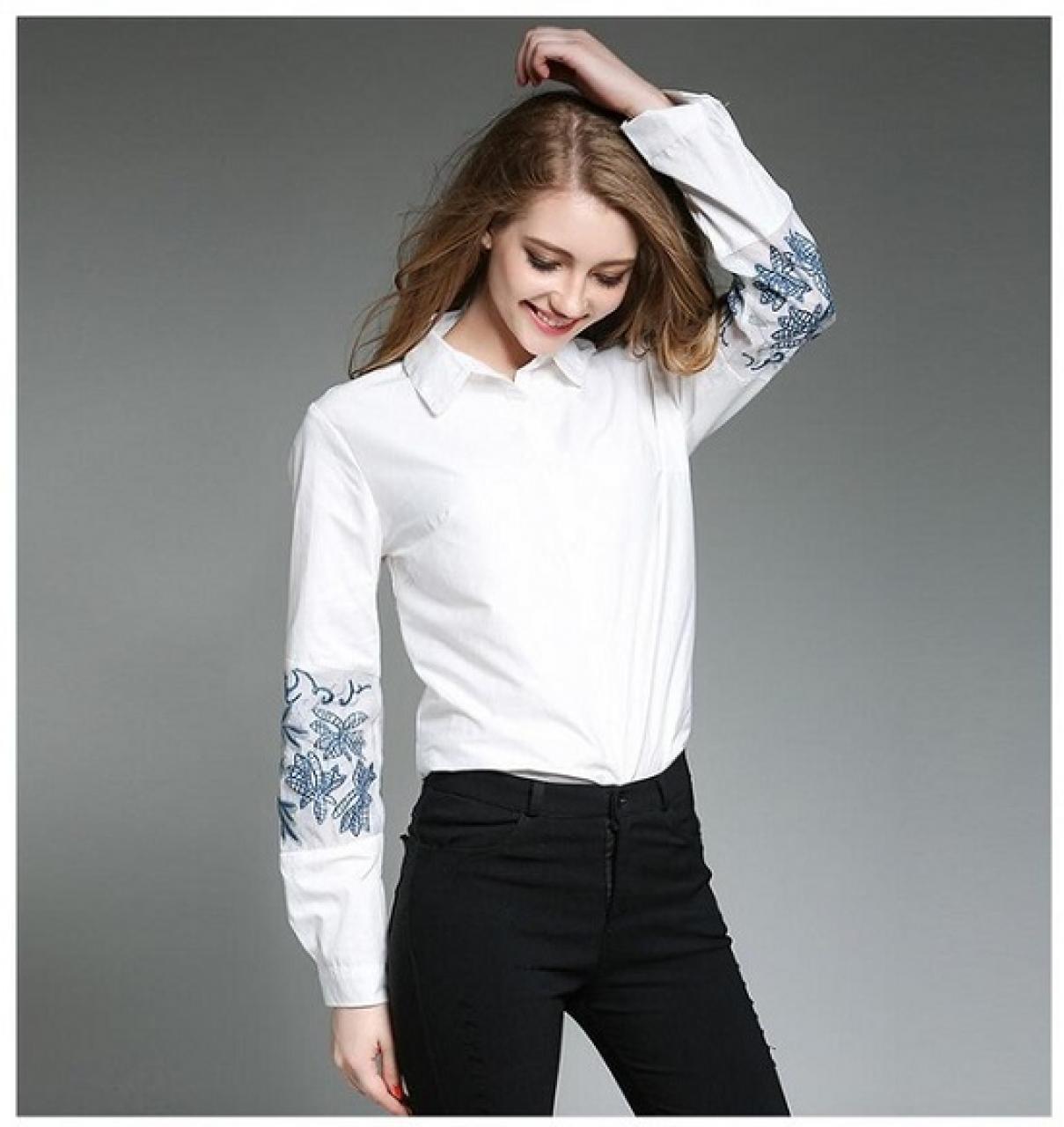 ao-so-mi-trang-nu-cong-so-dep-hoa-tiet-tay