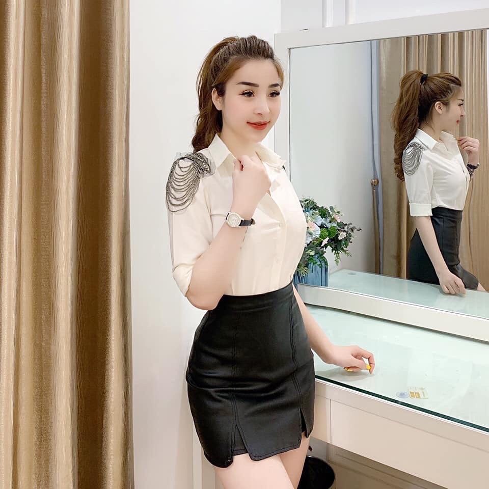 ao-so-mi-trang-nu-cong-so-dep-kem-phu-kien