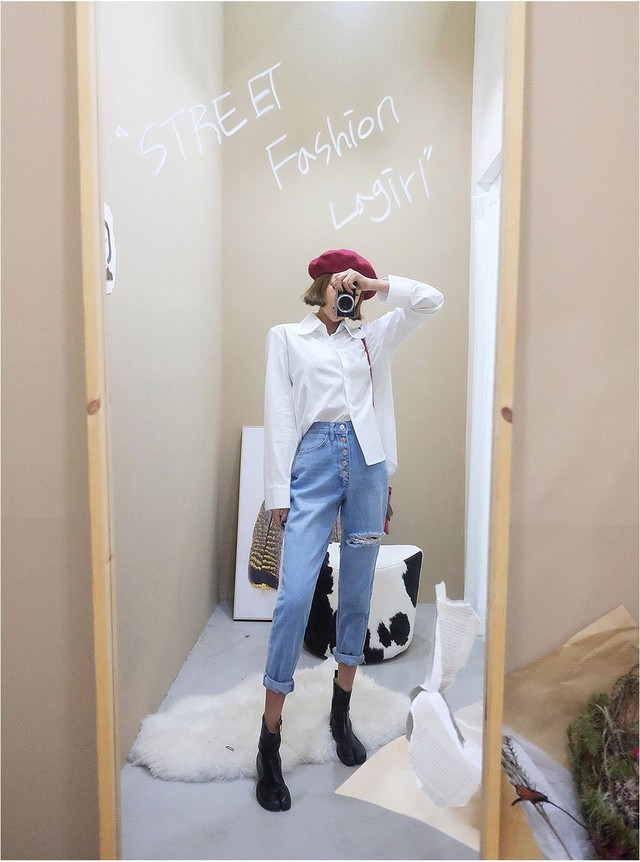 ao-so-mi-trang-nu-dep-phoi-jean-rach