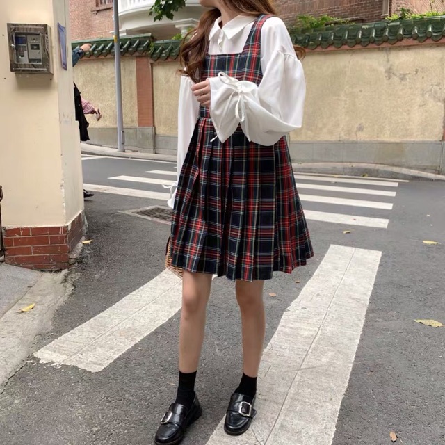 ao-so-mi-trang-nu-dep-phoi-yem