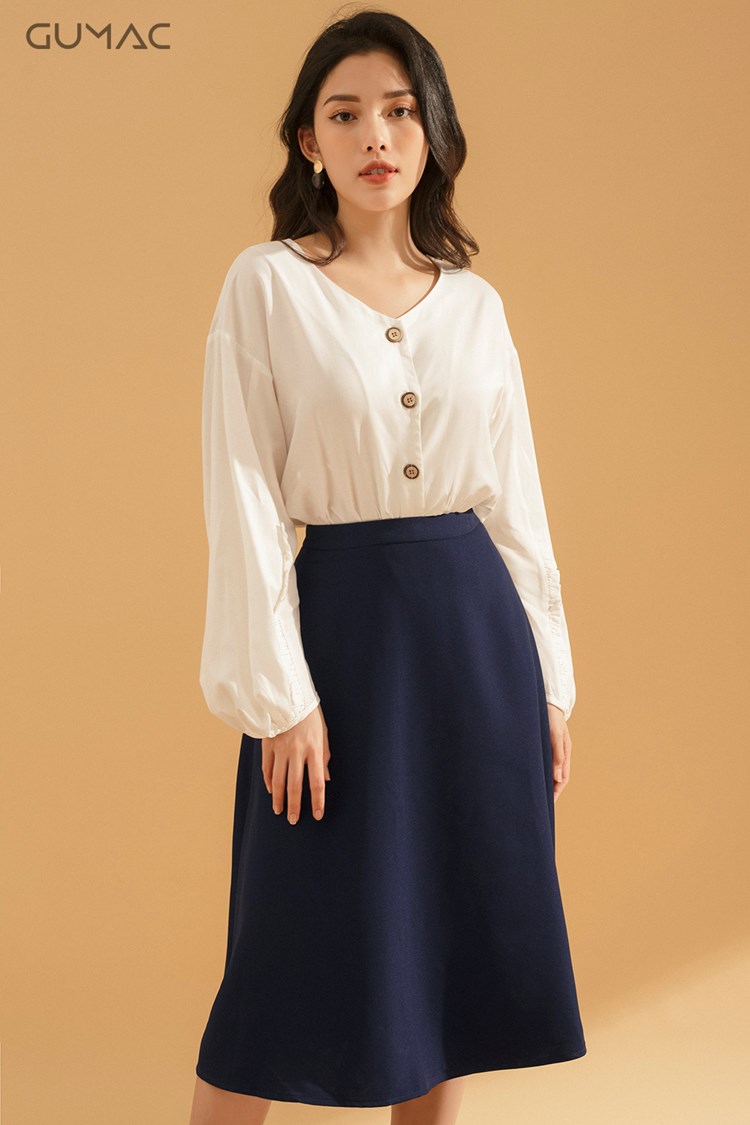 áo sơ mi trắng tay dài phối chân váy dài