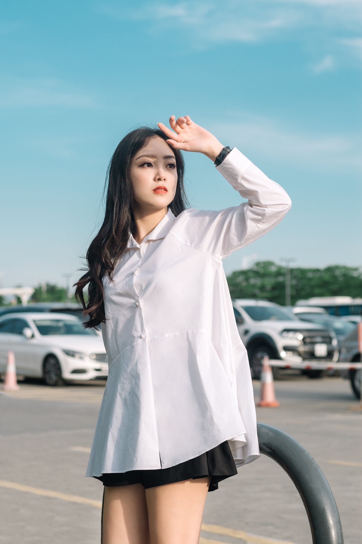 ao-trang-nu-cong-so-cho-nguoi-beo-bung