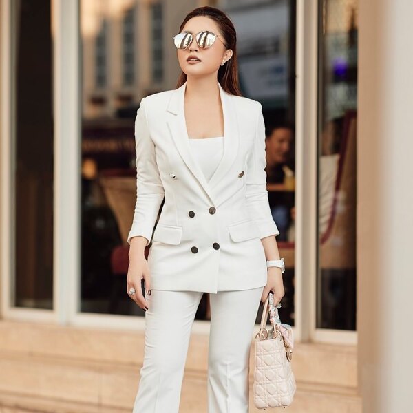 Công ty thiết kế thời trang Hoàng Vy