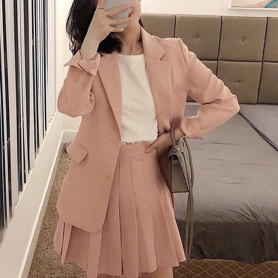 Phối áo vest và chân váy ngắn Áo khoác vest nữ Hàn Quốc