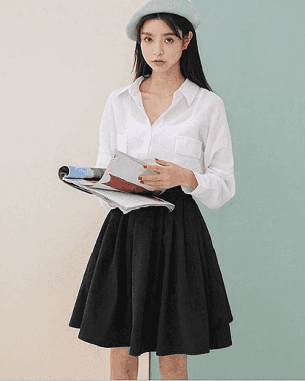 Phong cách 3: Chân váy xòe và sơ mi - set đồ hoàn hảo dành cho các nàng công sở hiện đại