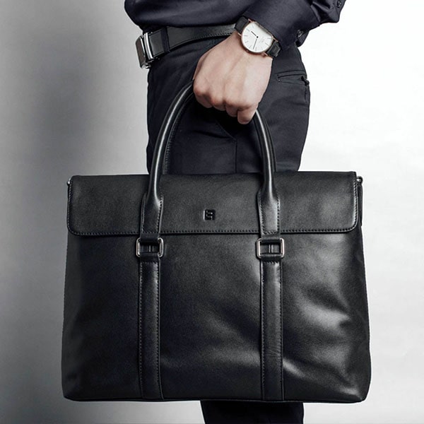 chon-phu-kien-thoi-trang-cong-so-cho-ngay-dai-nang-dong-14