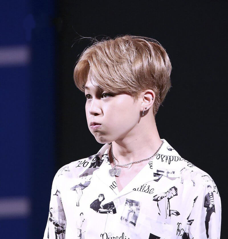 kiểu tóc comma hair nhuộm