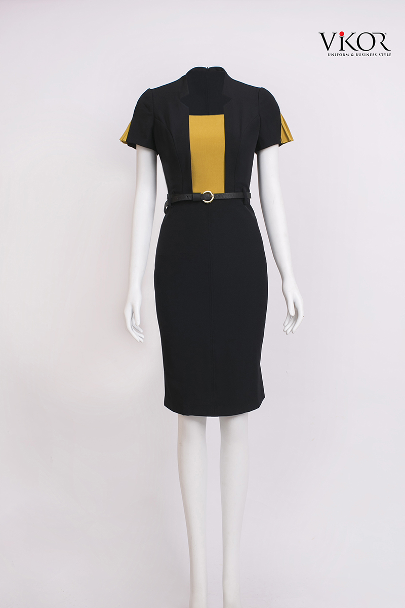 Đầm đồng phục công sở đen phối vàng cổ xẻ V 2 bên trang nhã, tươi sáng và ôm dáng