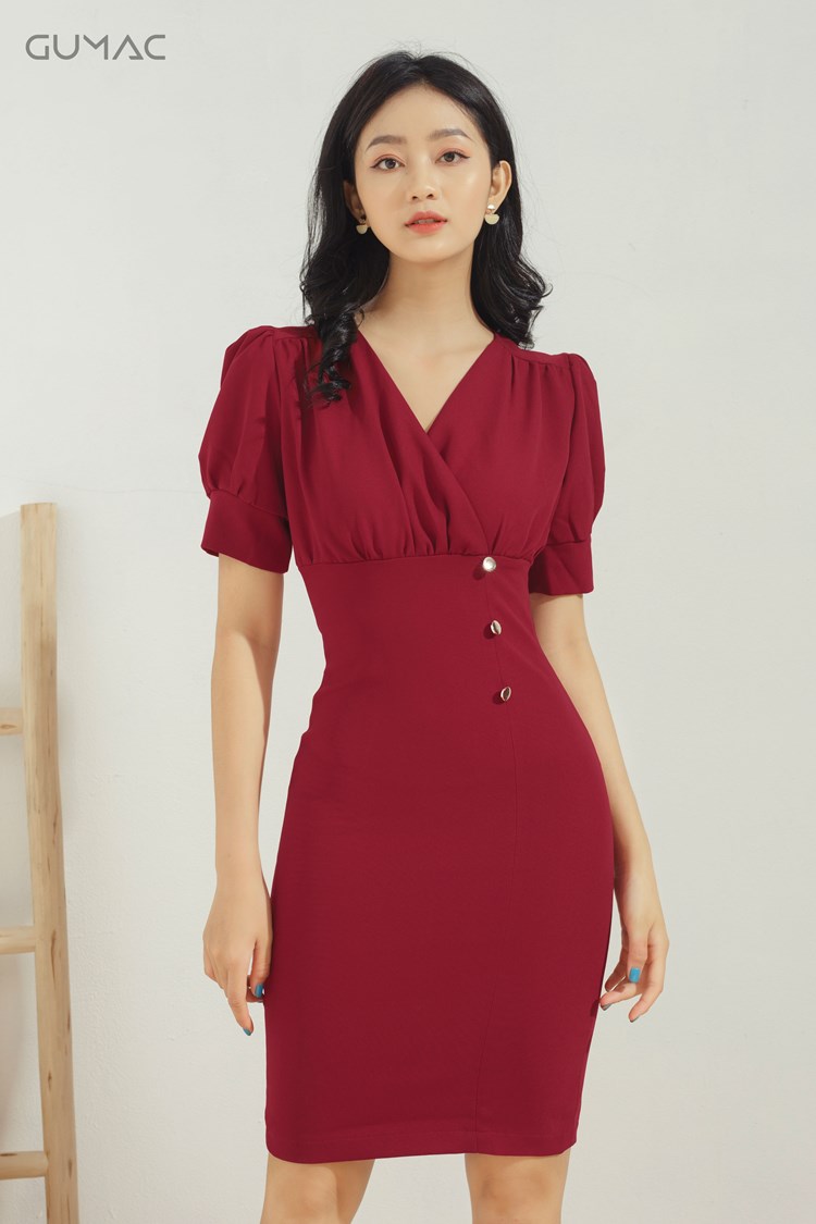 Đầm đỏ đô tay phồng dáng ôm body