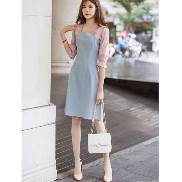 dam-suong-chu-a-cong-so-phoi-hai-tay-nhun-mau