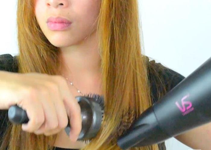 Không sấy tóc quá khô Không sấy tóc quá khô