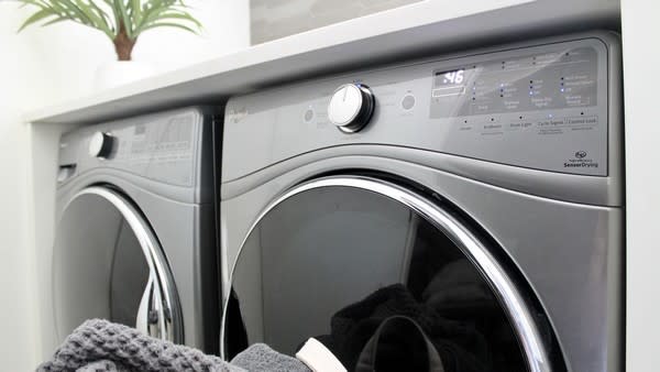 Không đặt chế độ sấy quá lâu khi gặt ga trải giường Không đặt chế độ sấy quá lâu khi gặt ga trải giường