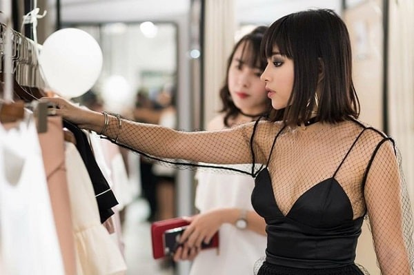 Khong Mac Do Ho Hang