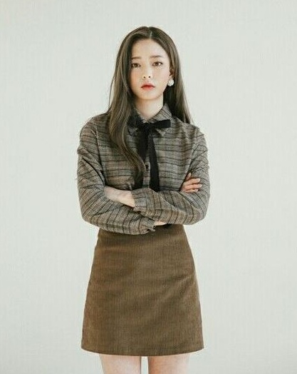 Sơ mi thắt nơ - 36+ Kiểu áo sơ mi nữ dễ thương diện nơi công sở, đi học, đi làm...