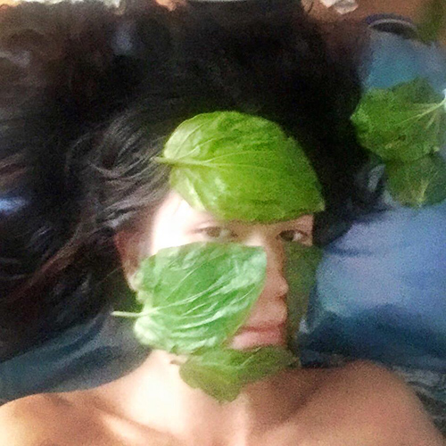 me-dep-be-khoe-nho-la-trau-khong-theo-cach-cua-ba-xa-ly-hai