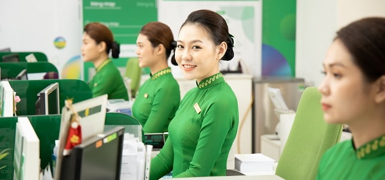 mẫu trang phục nhân viên OCB