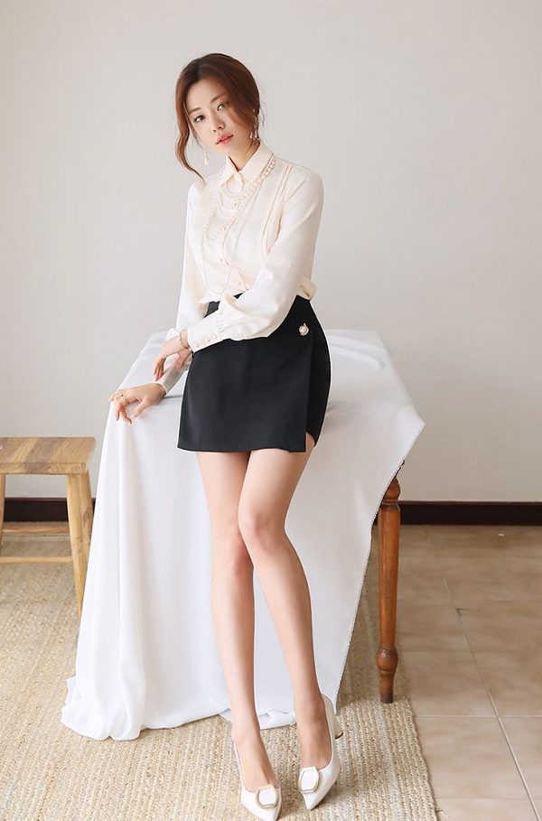 Chân váy chữ A mix áo sơ mi siêu tôn dáng
