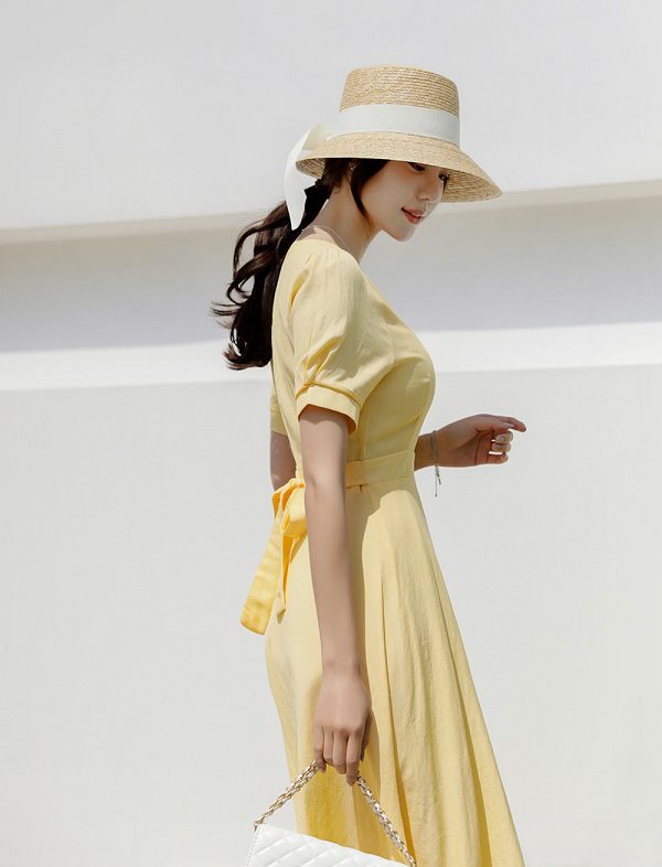 Công thức "ton-sur-ton" cho nữ công sở đổi mới diện mạo của mình