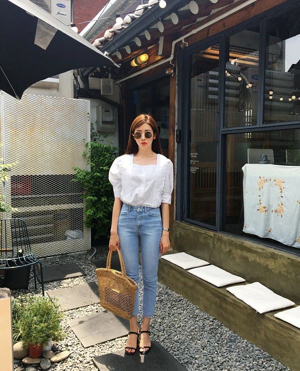 Mùa hè cứ sắm đủ mấy mẫu áo này, nàng công sở vừa mát mẻ lại sành điệu vô cùng - 13