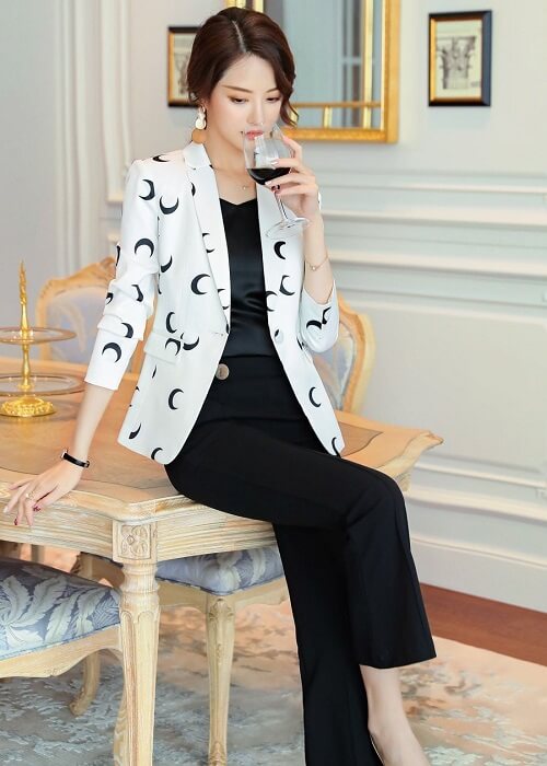 Áo vest tay lỡ họa tiết cá tính