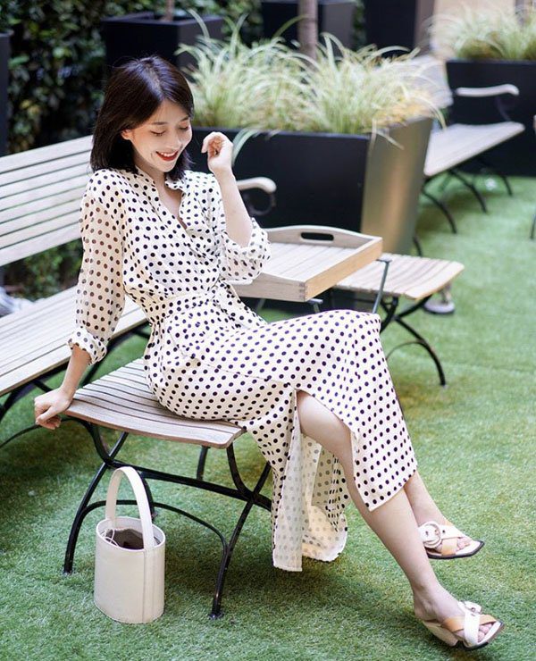 Phối đồ đi làm mùa hè: Váy liền - Ảnh 2